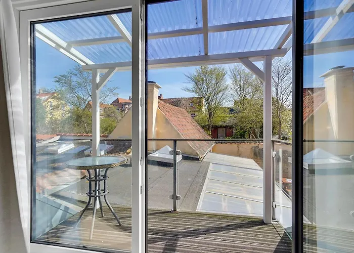 3 Bedroom Gorgeous In Semesterbostad *